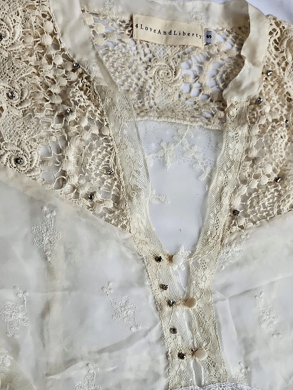 Love & Liberty Lace Embroidered Blouse Cream Size Small